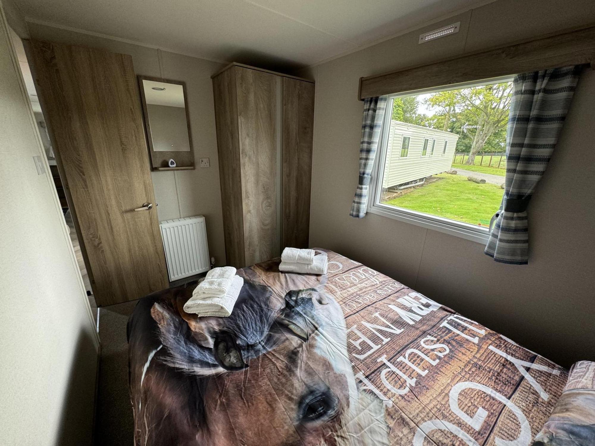 Berwick-Upon-Tweed - Caravan - Sleeps 6 - Parking 特维德上游的贝里克 外观 照片